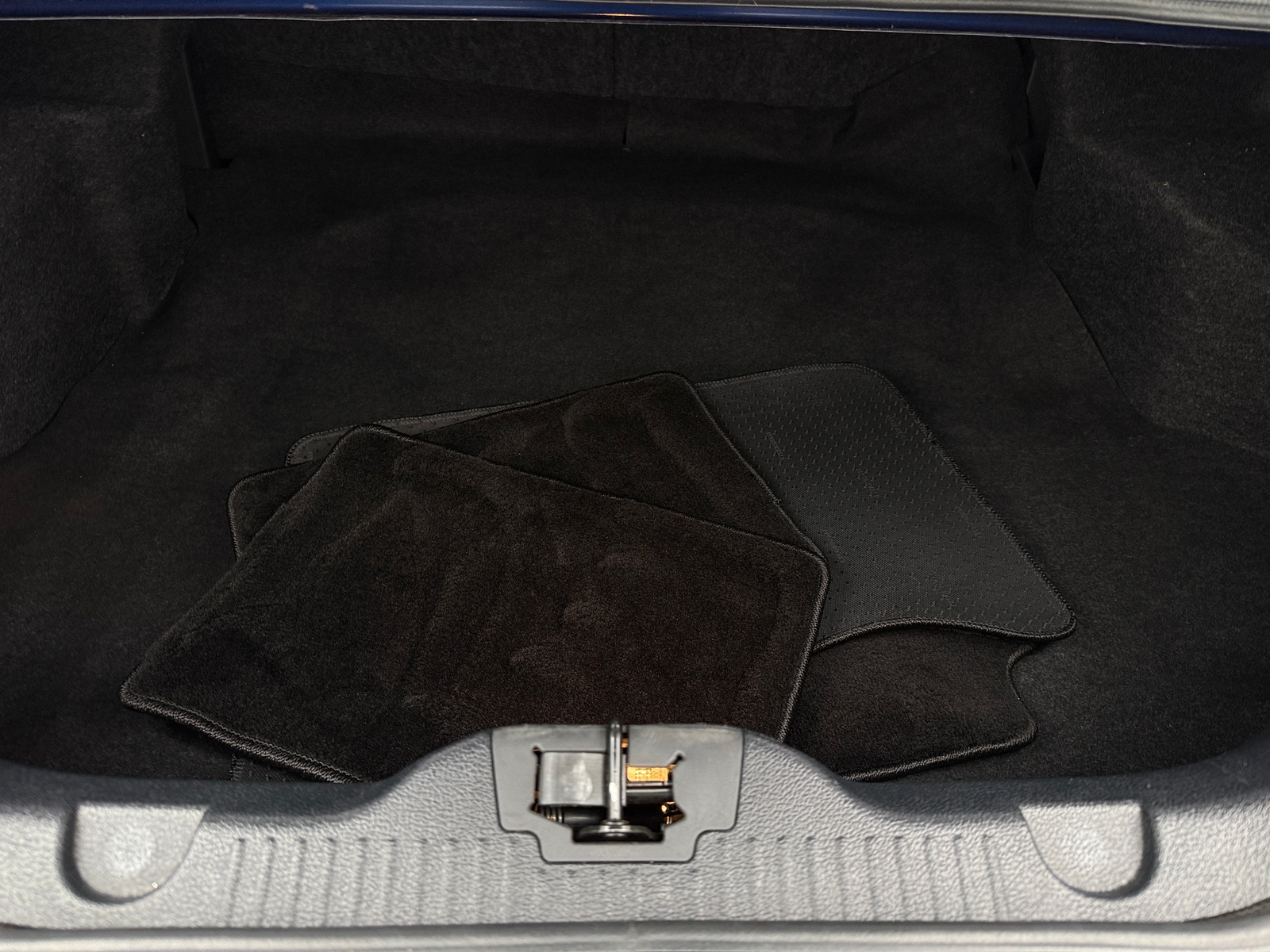 Thumbnail: 2012 Ford Mustang - 4