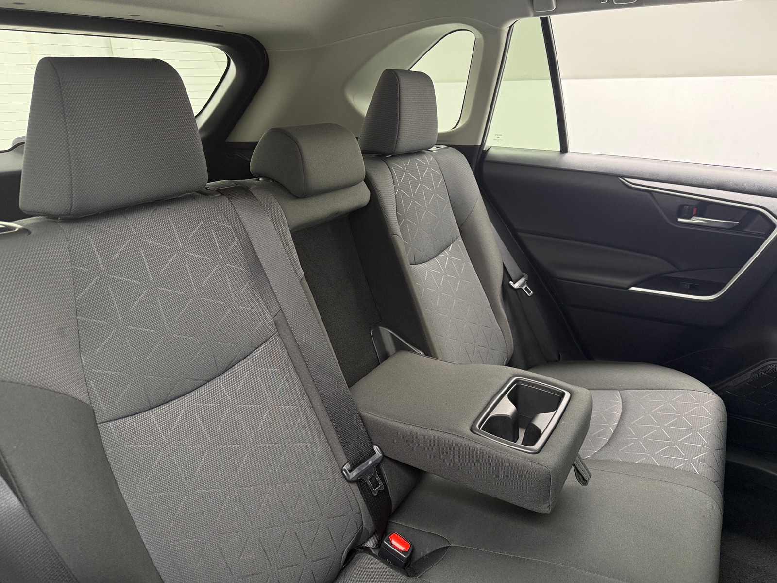 Thumbnail: 2025 Toyota RAV4 - 6