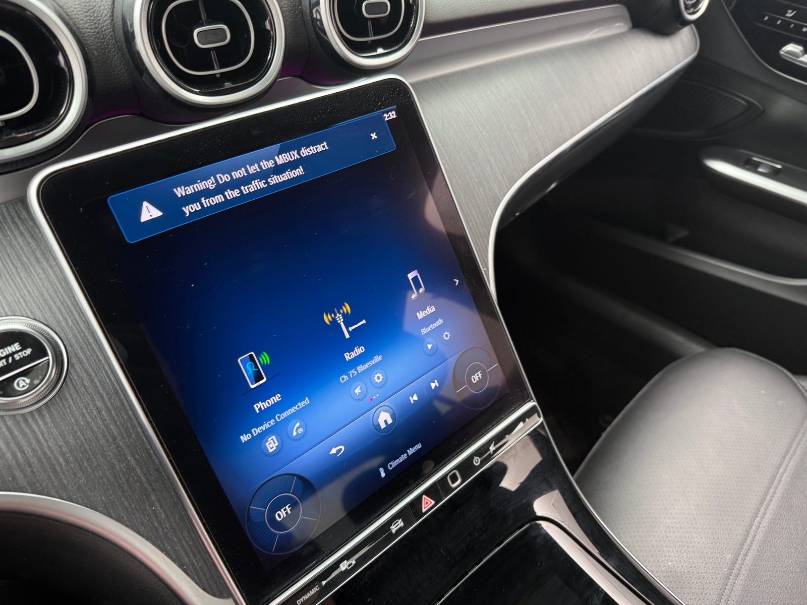 Thumbnail: 2024 Mercedes-Benz C-Class - 3