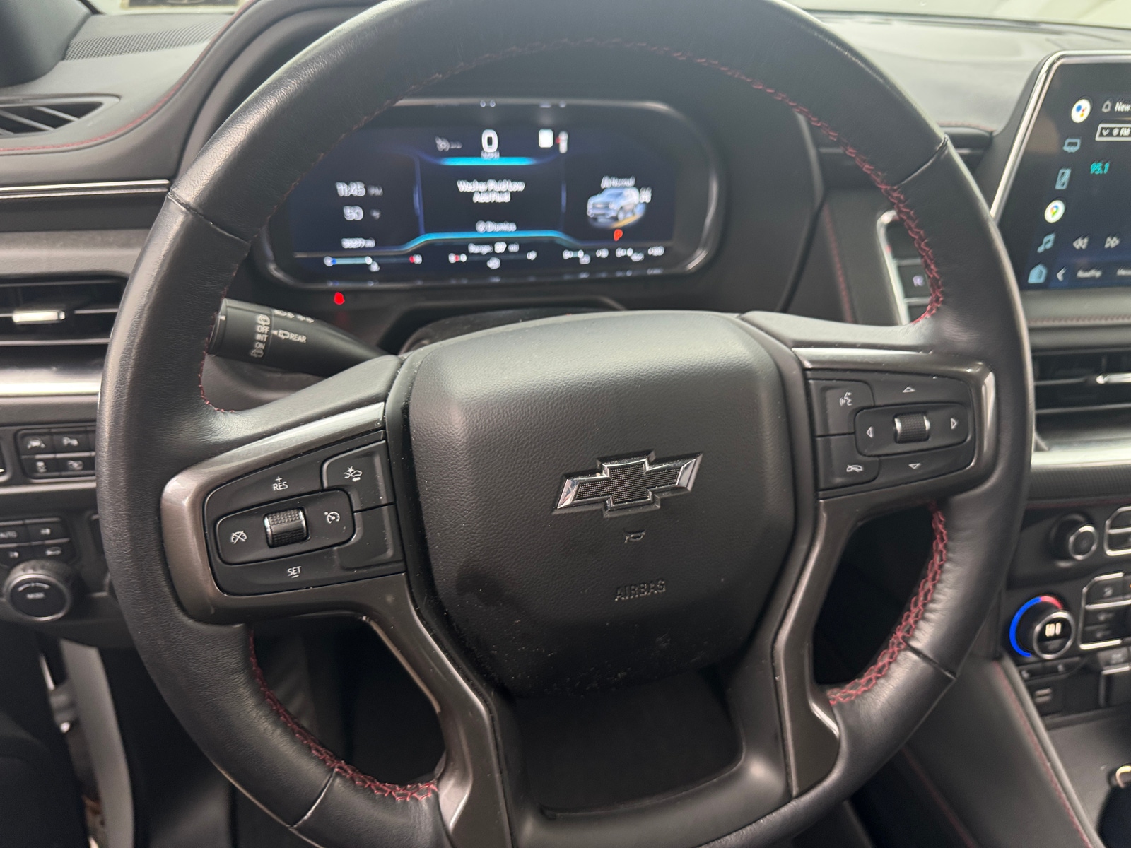 Thumbnail: 2022 Chevrolet Suburban - 4