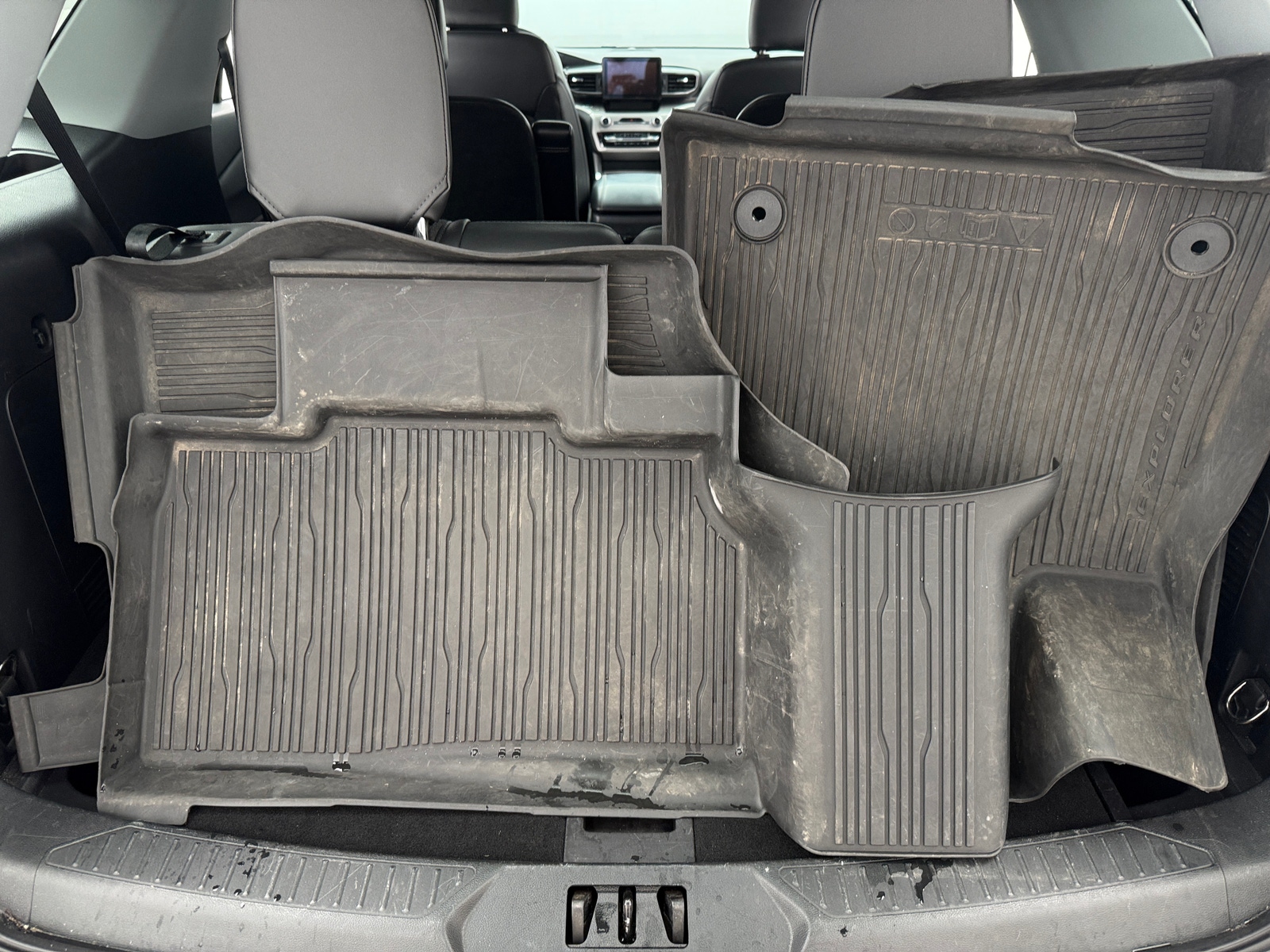 Thumbnail: 2022 Ford Explorer - 7