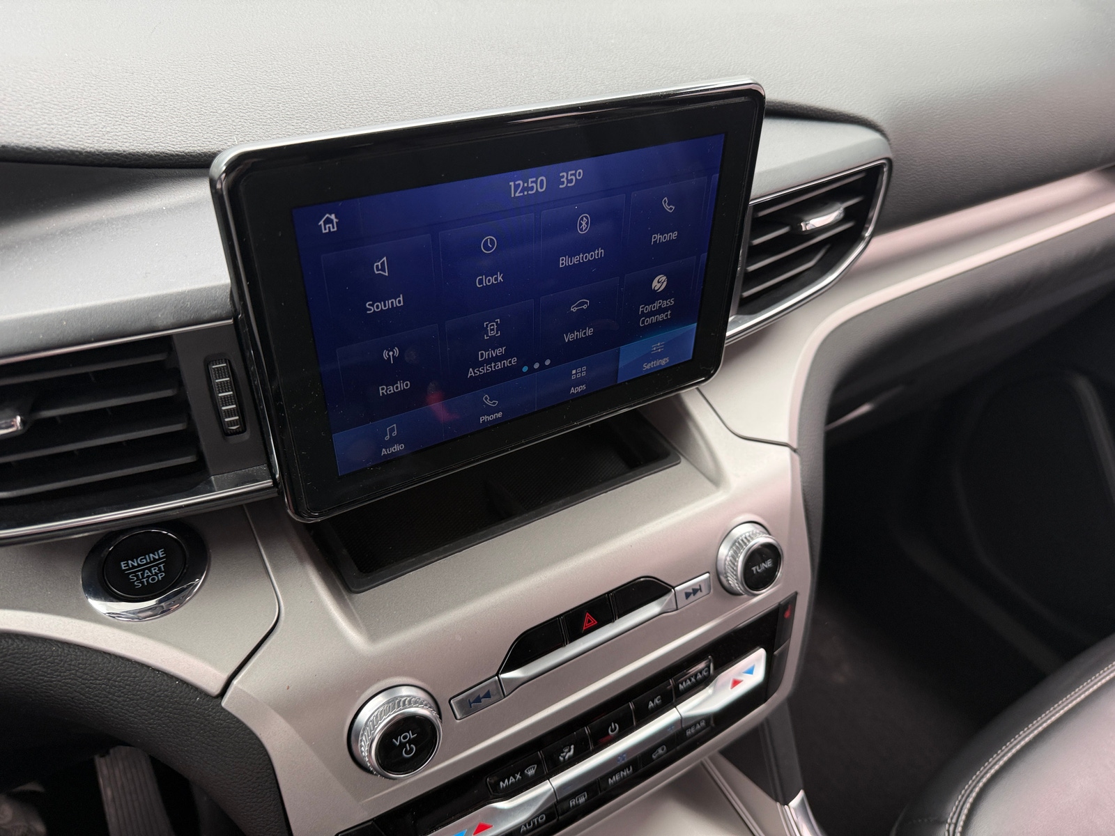 Thumbnail: 2022 Ford Explorer - 4