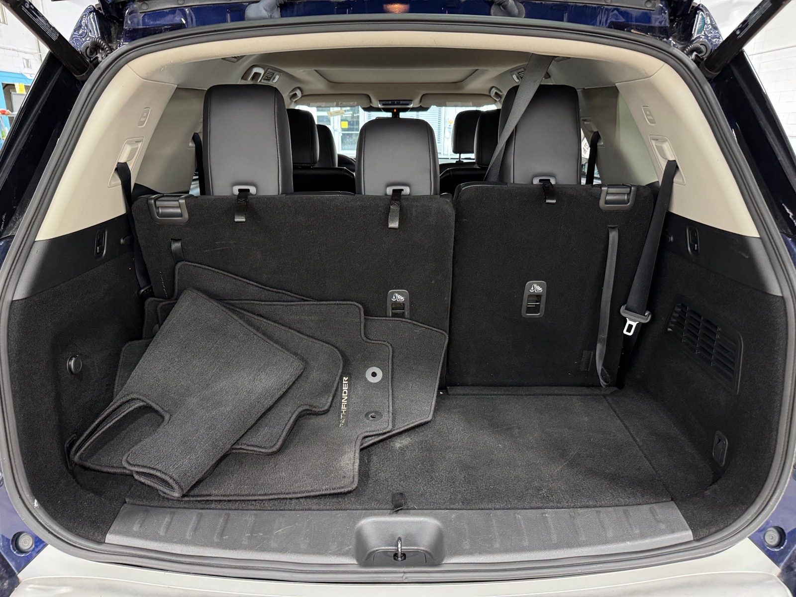 Thumbnail: 2023 Nissan Pathfinder - 6