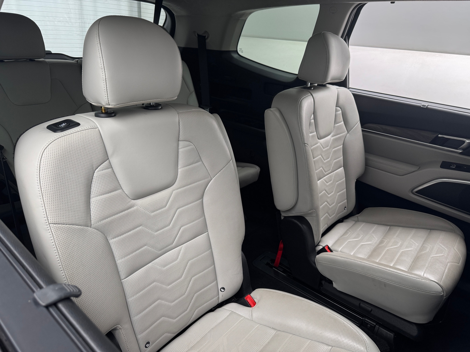 Thumbnail: 2022 Kia Telluride - 5