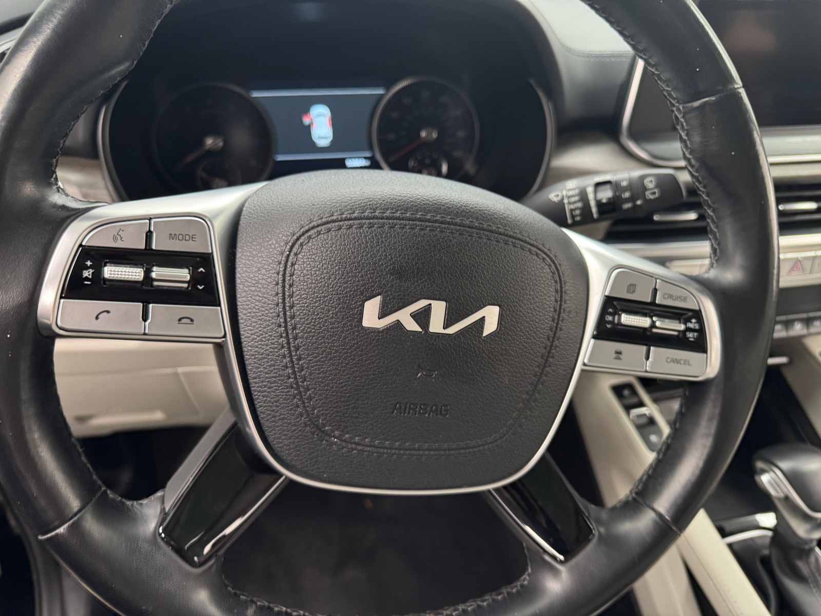 Thumbnail: 2022 Kia Telluride - 4
