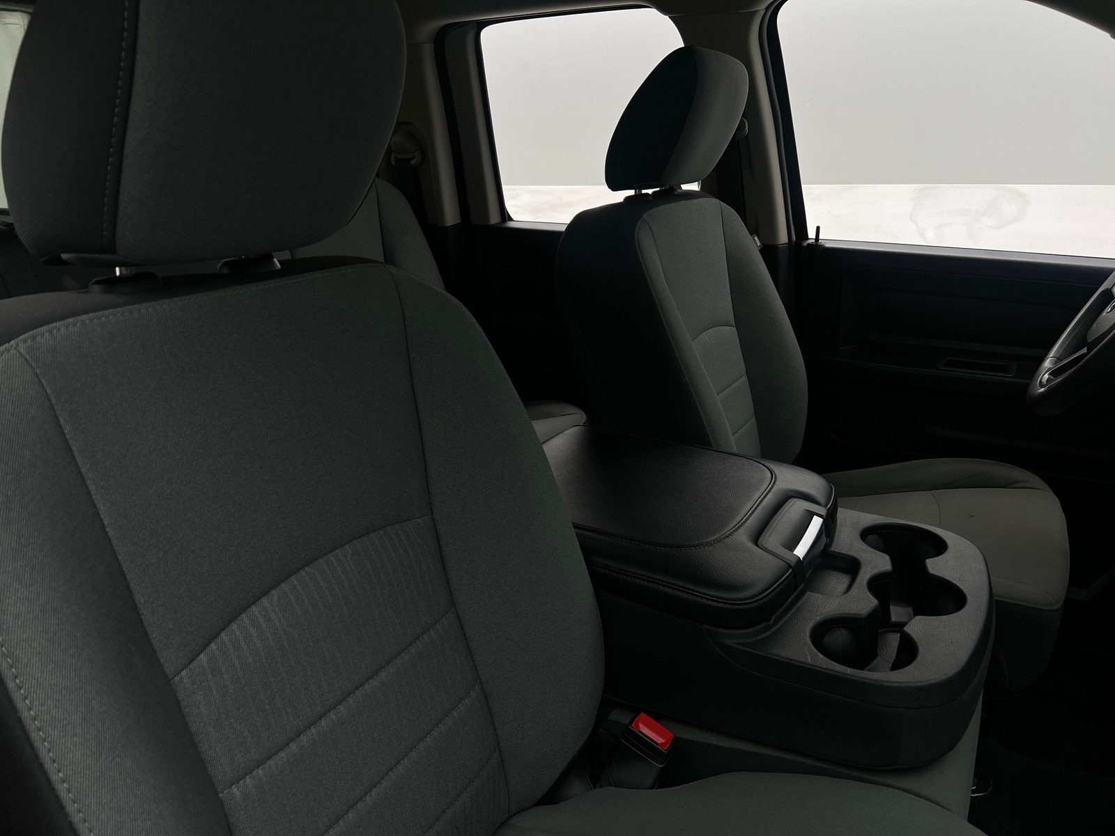 Thumbnail: 2022 RAM 1500 Classic - 2