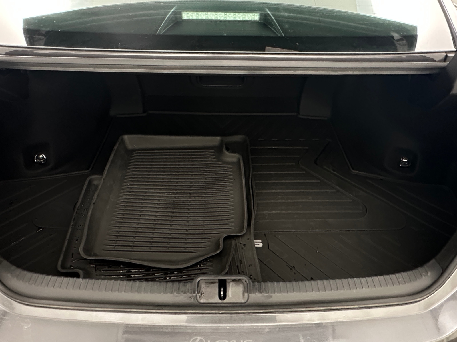 Thumbnail: 2024 Lexus ES - 6