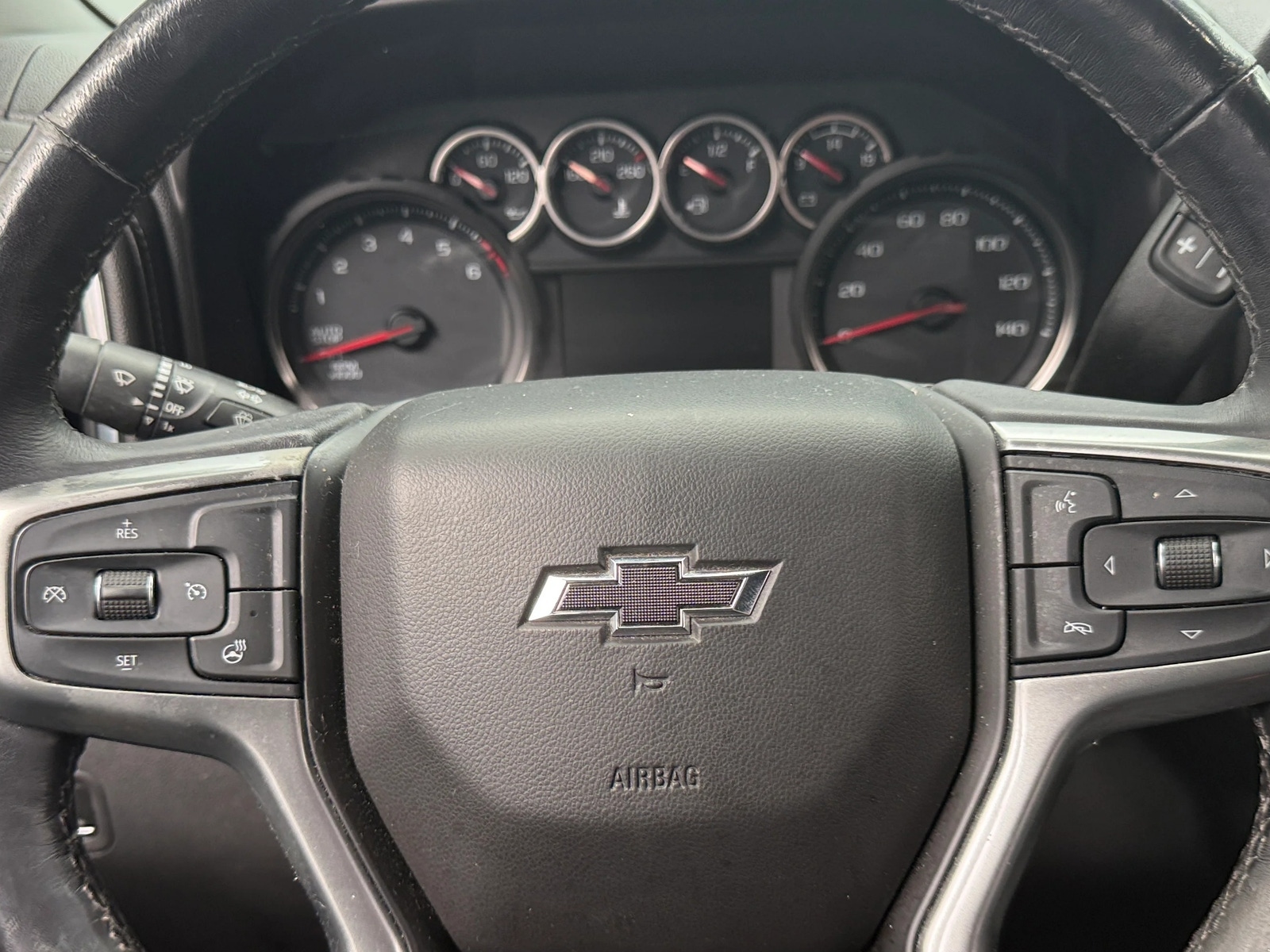 Thumbnail: 2020 Chevrolet Silverado 1500 - 4