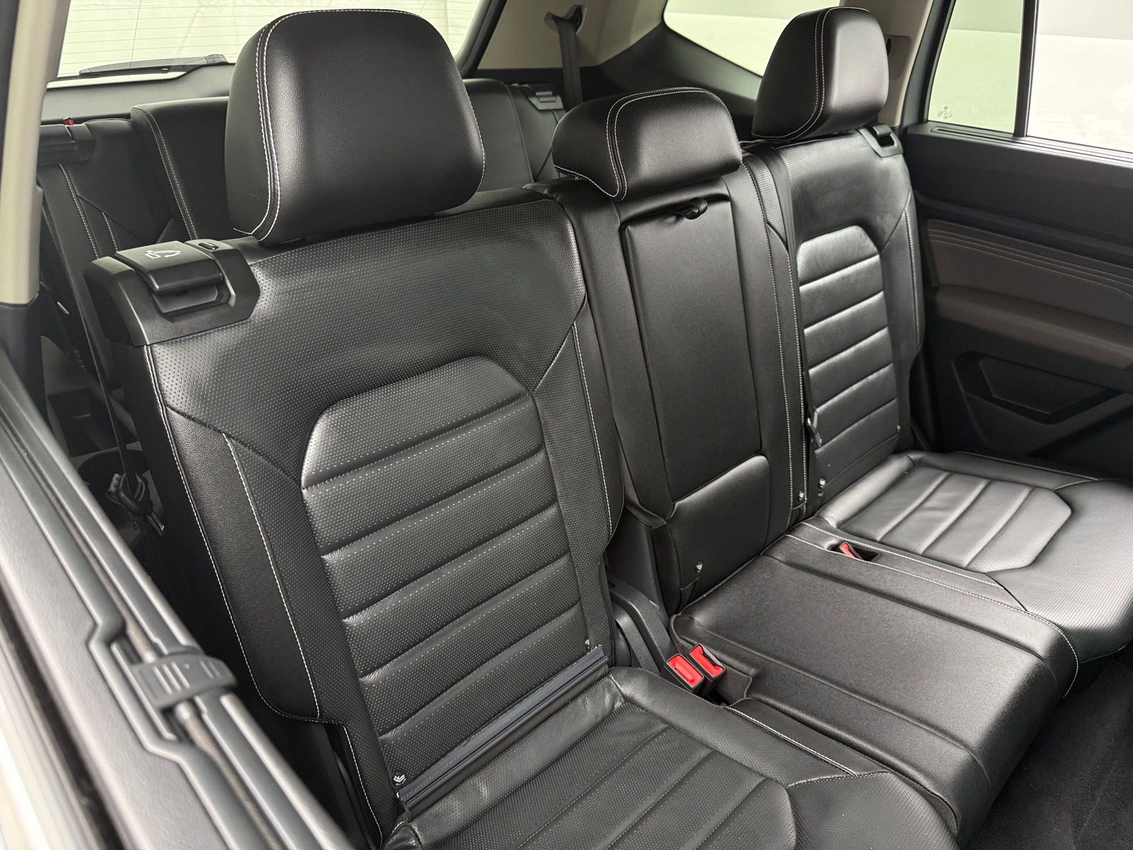 Thumbnail: 2023 Volkswagen Atlas - 5