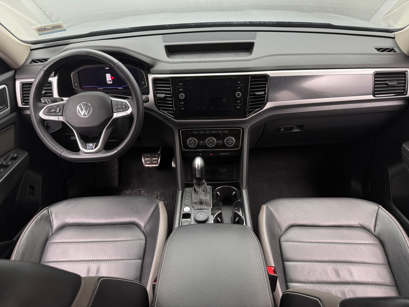 Thumbnail: 2023 Volkswagen Atlas - 2