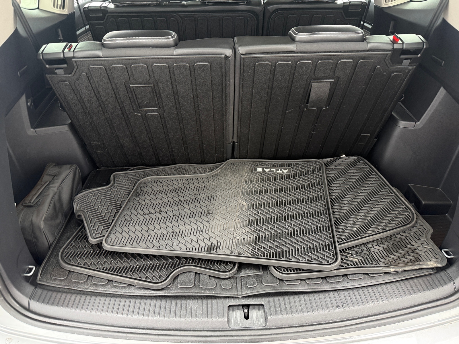 Thumbnail: 2023 Volkswagen Atlas - 6