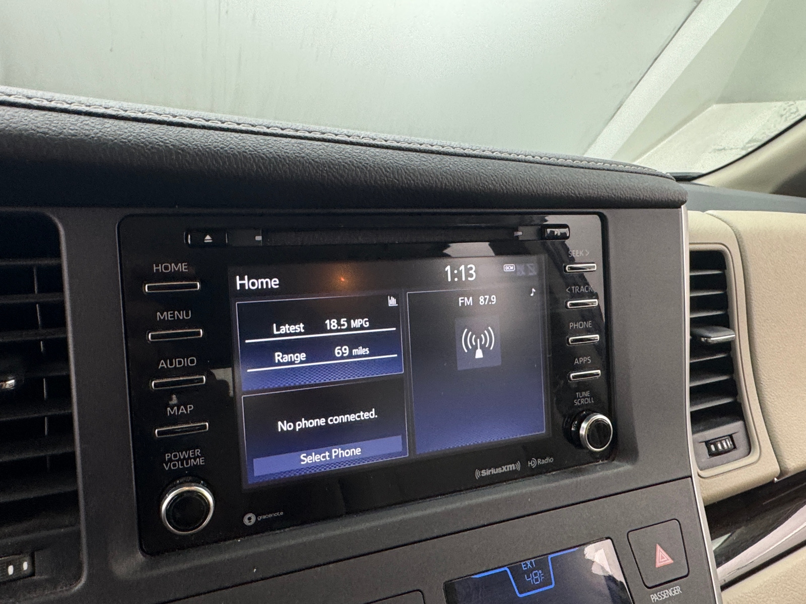 Thumbnail: 2020 Toyota Sienna - 3