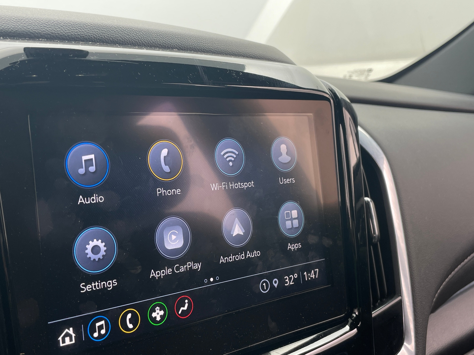 Thumbnail: 2023 Chevrolet Traverse - 4