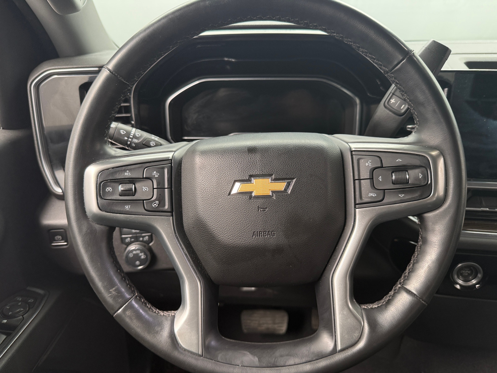 Thumbnail: 2023 Chevrolet Silverado 1500 - 5