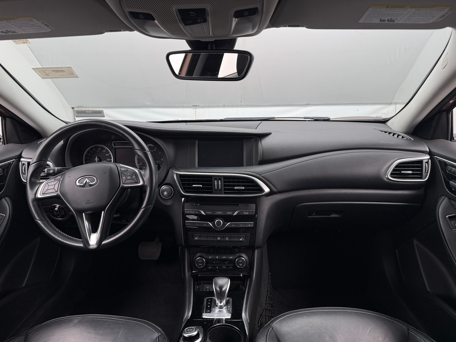 Thumbnail: 2018 INFINITI QX30 - 2