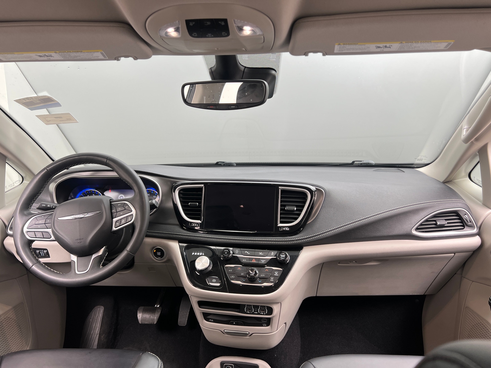 Thumbnail: 2023 Chrysler Pacifica - 2