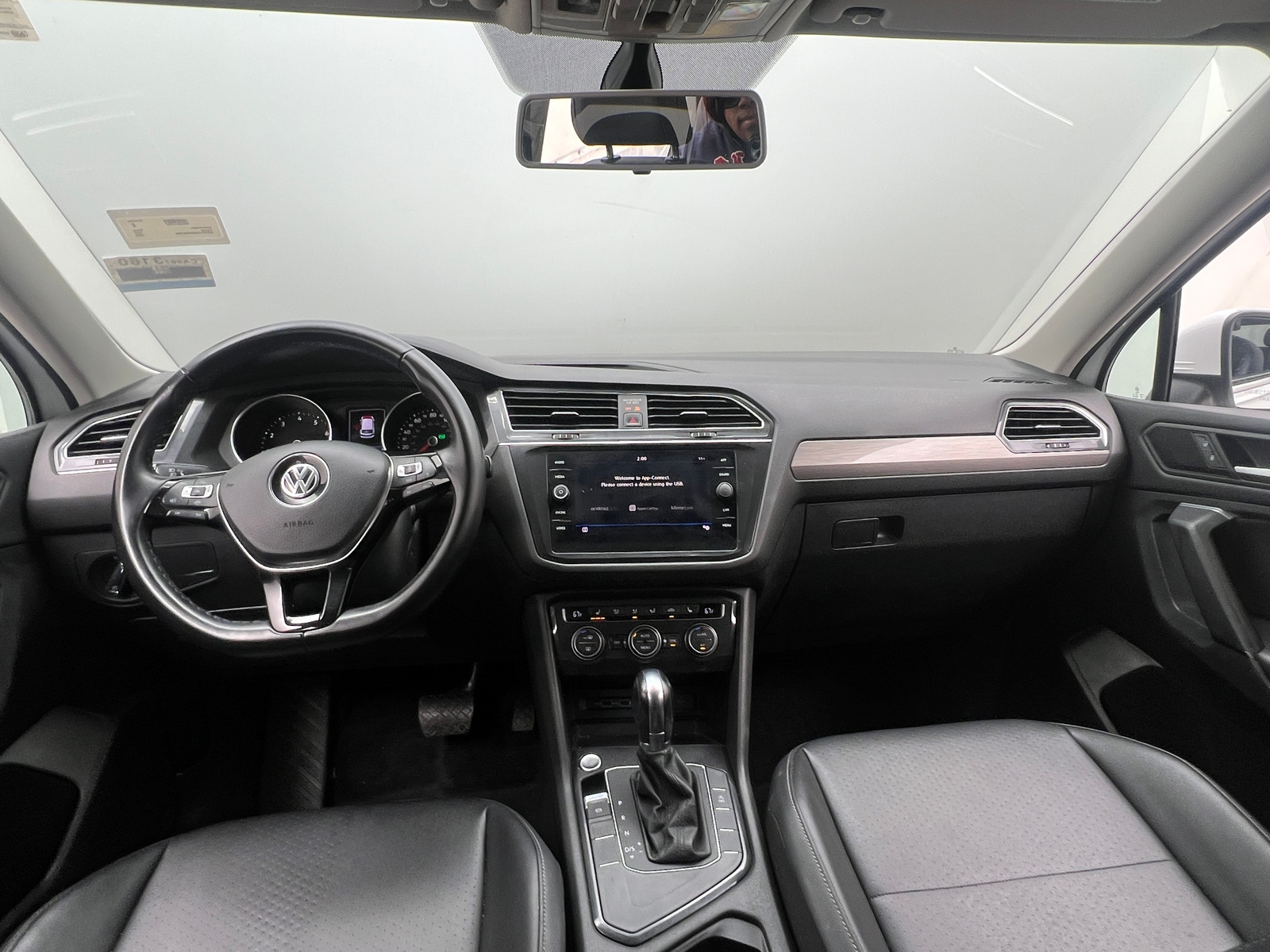 Thumbnail: 2019 Volkswagen Tiguan - 2