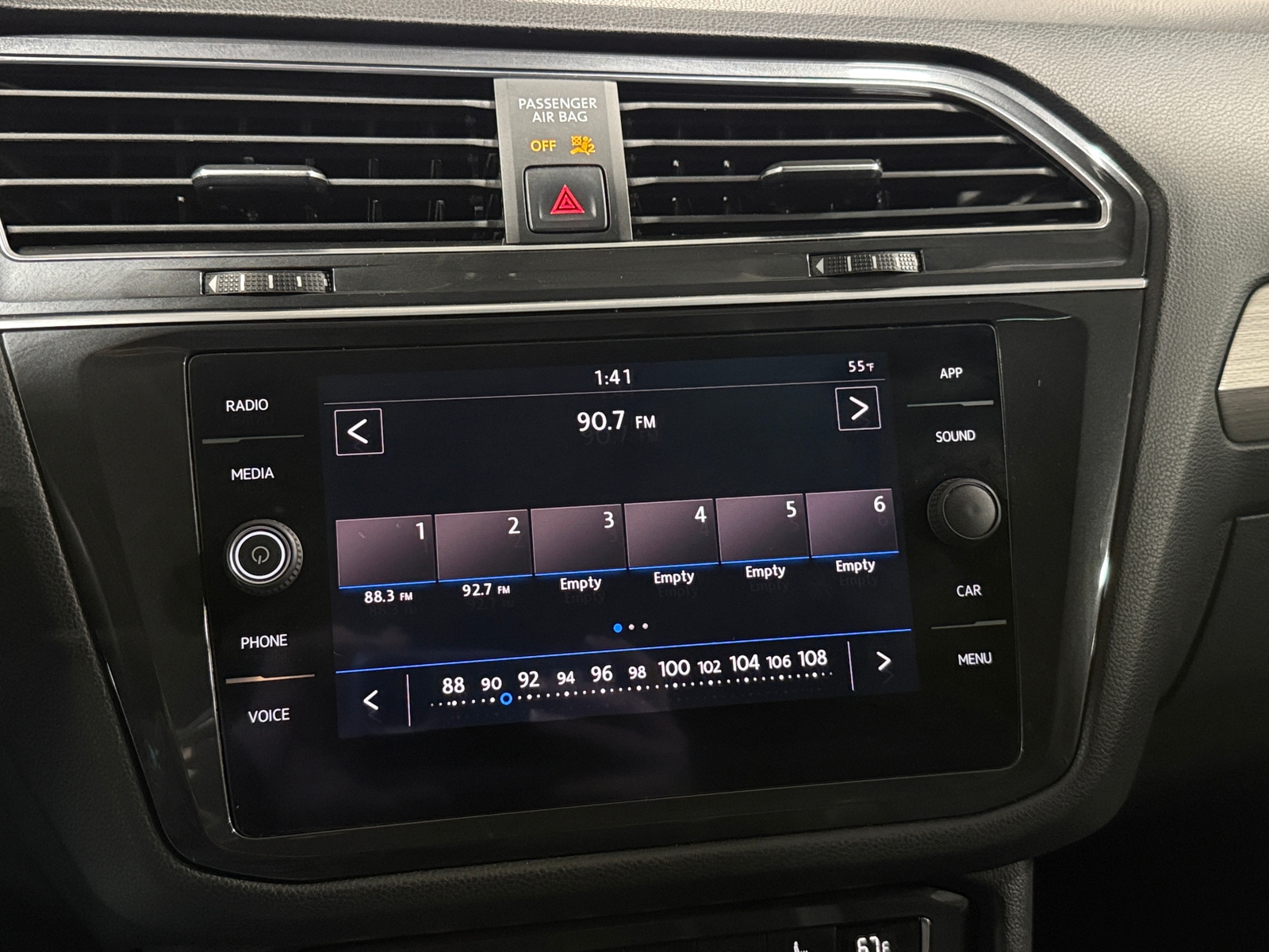 Thumbnail: 2019 Volkswagen Tiguan - 3