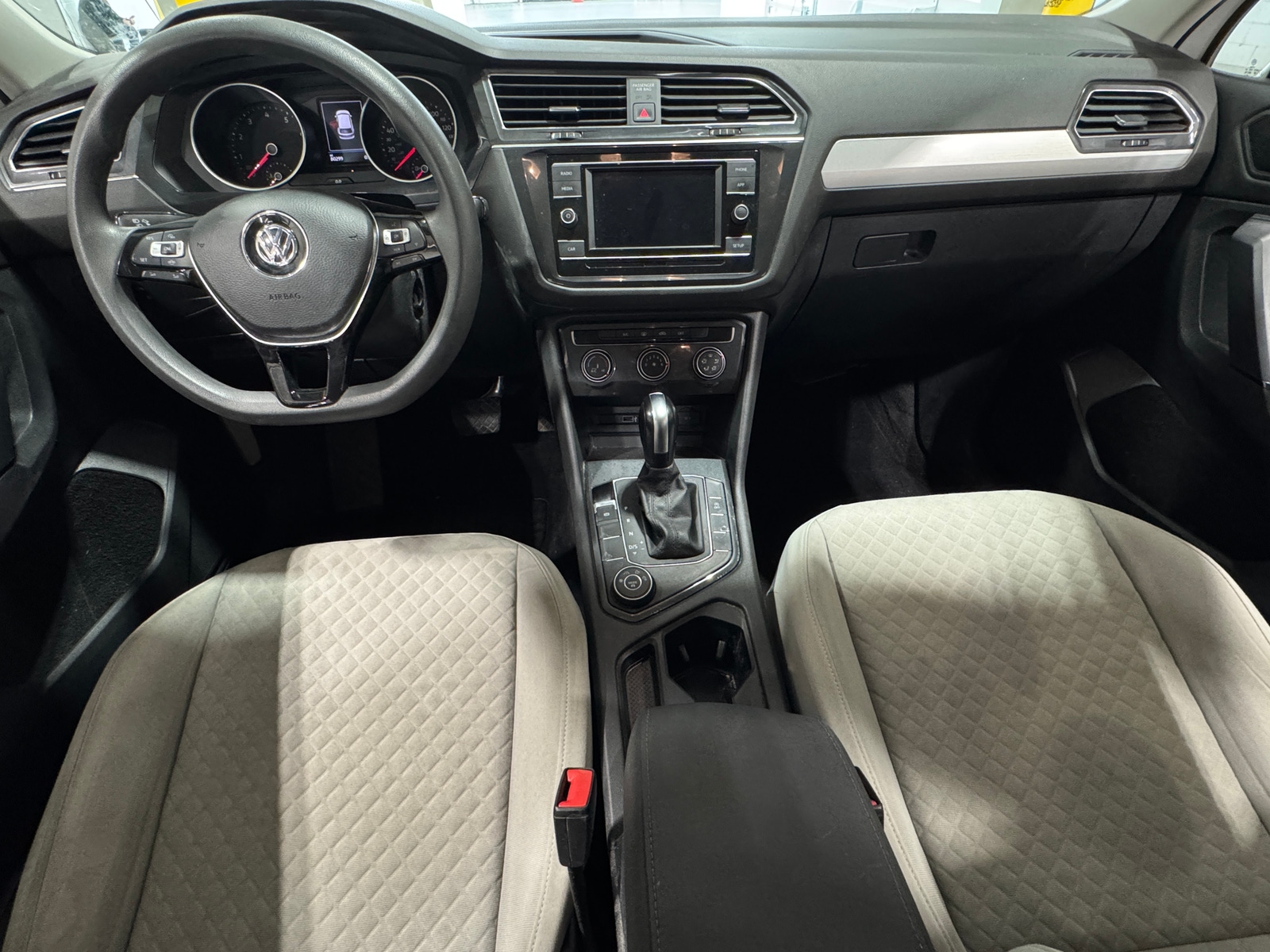 Thumbnail: 2019 Volkswagen Tiguan - 3