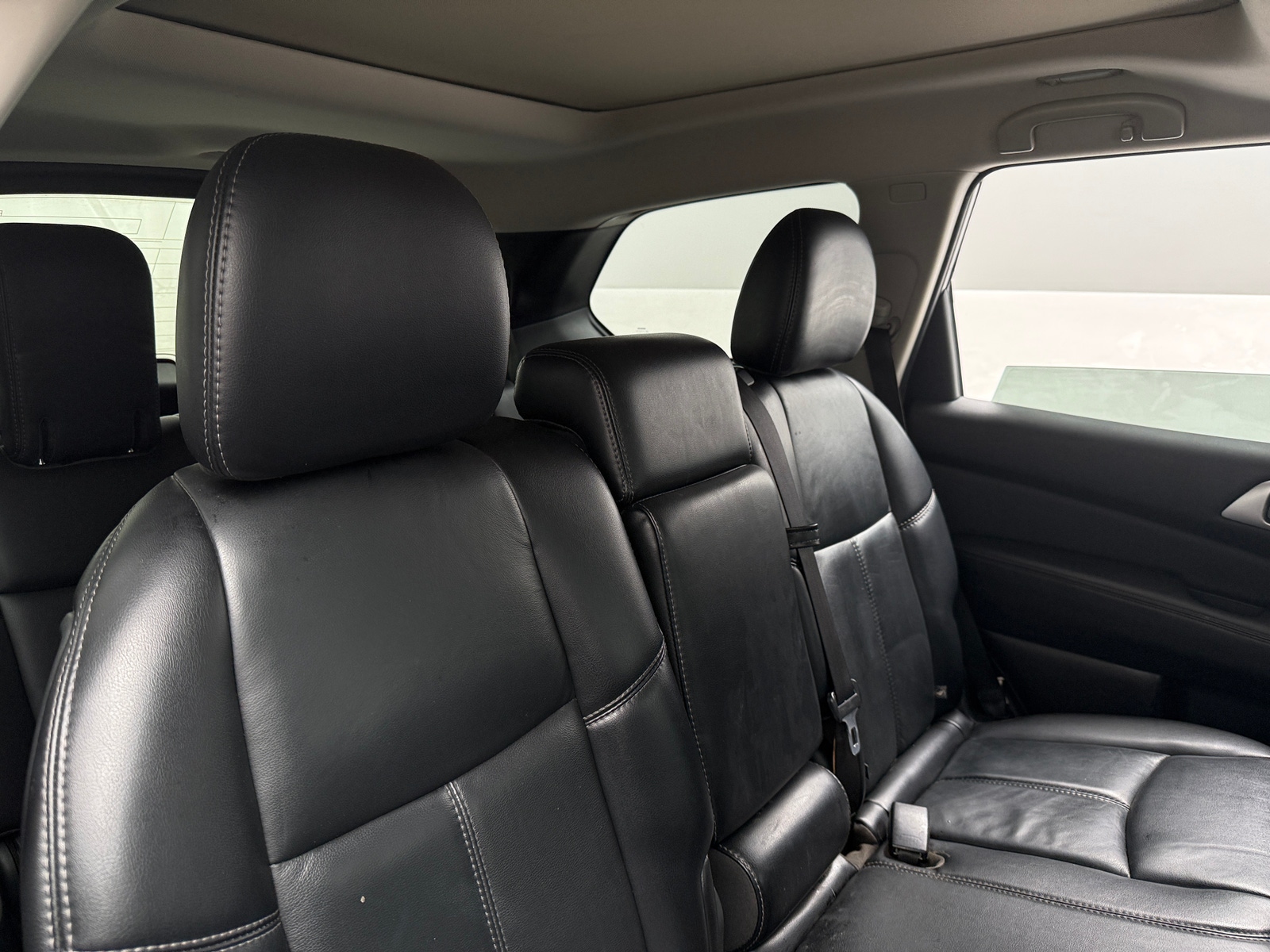 Thumbnail: 2017 Nissan Pathfinder - 5