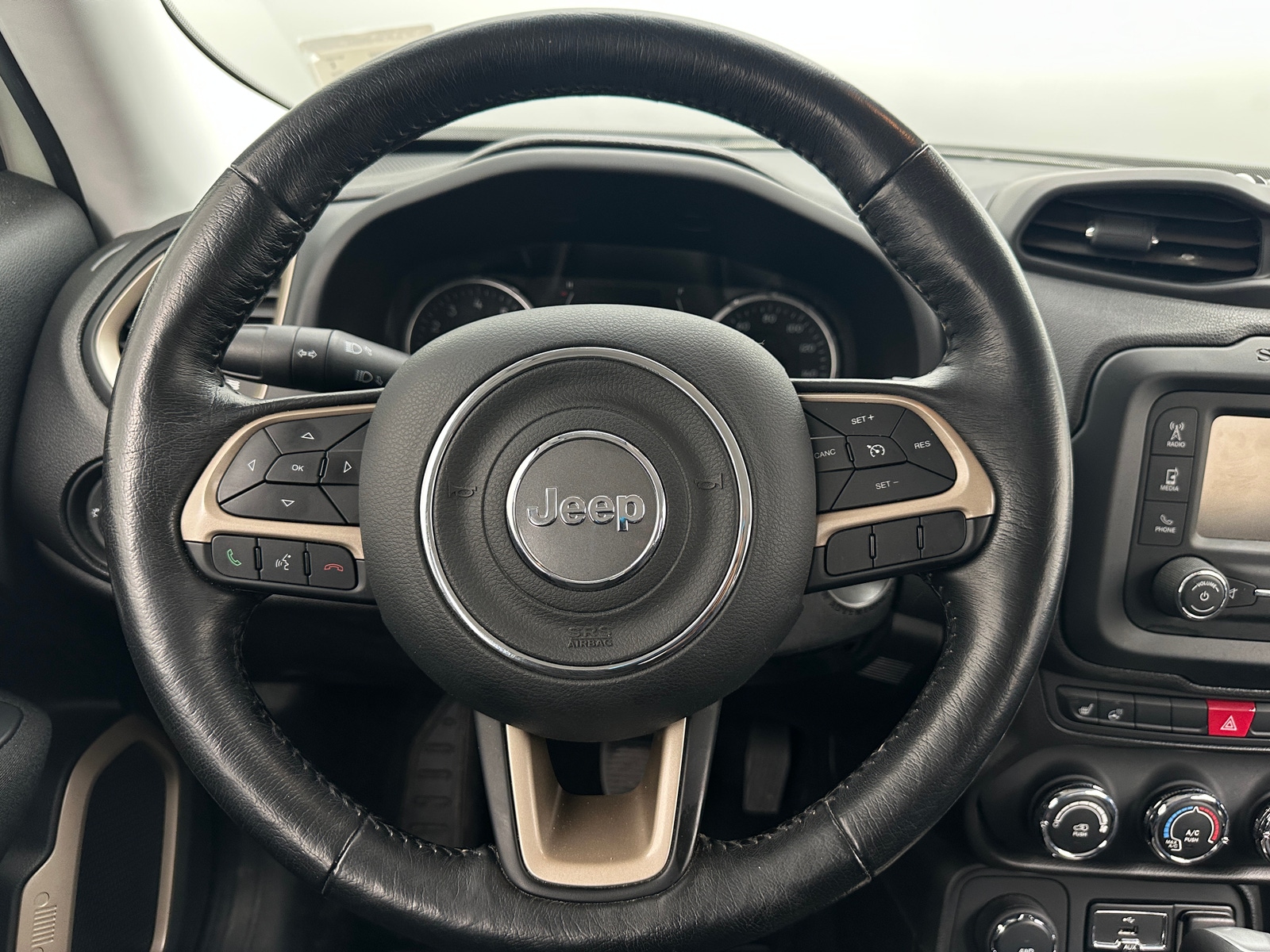 Thumbnail: 2017 Jeep Renegade - 5