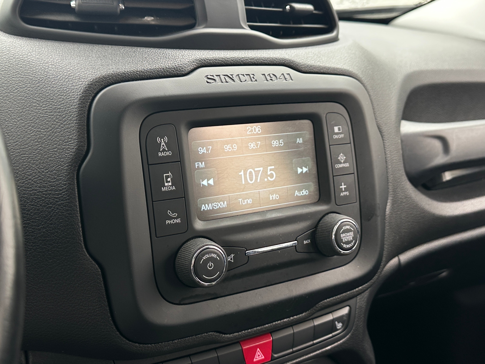 Thumbnail: 2017 Jeep Renegade - 4