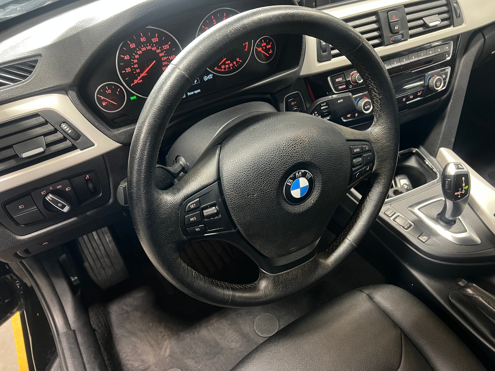 Thumbnail: 2018 BMW 3 Series - 4