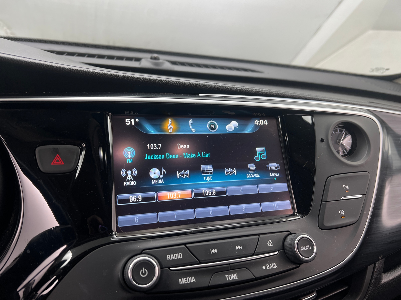 Thumbnail: 2019 Buick Envision - 3