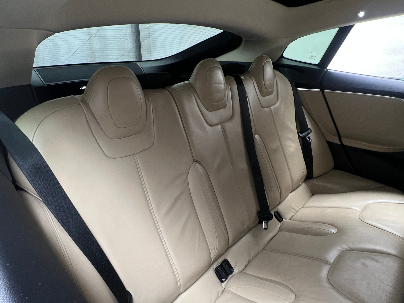 Thumbnail: 2014 Tesla Model S - 5