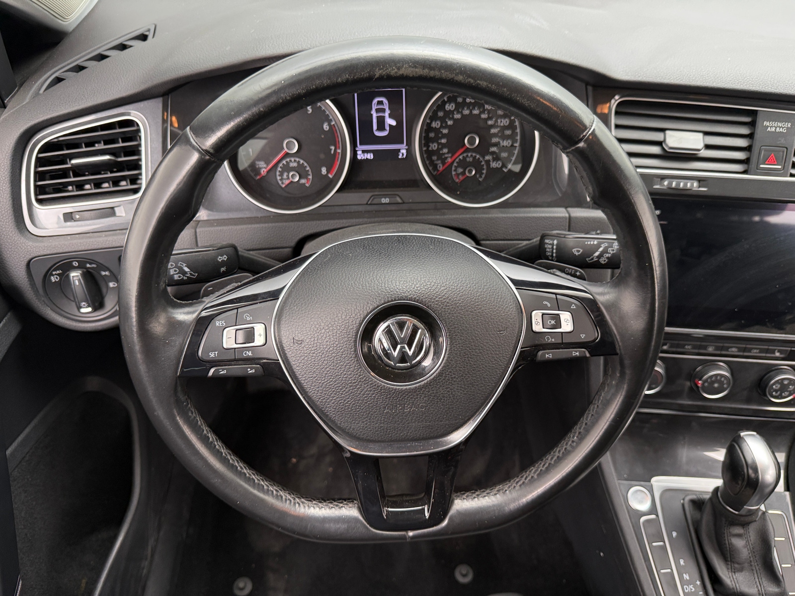 Thumbnail: 2018 Volkswagen Golf - 4