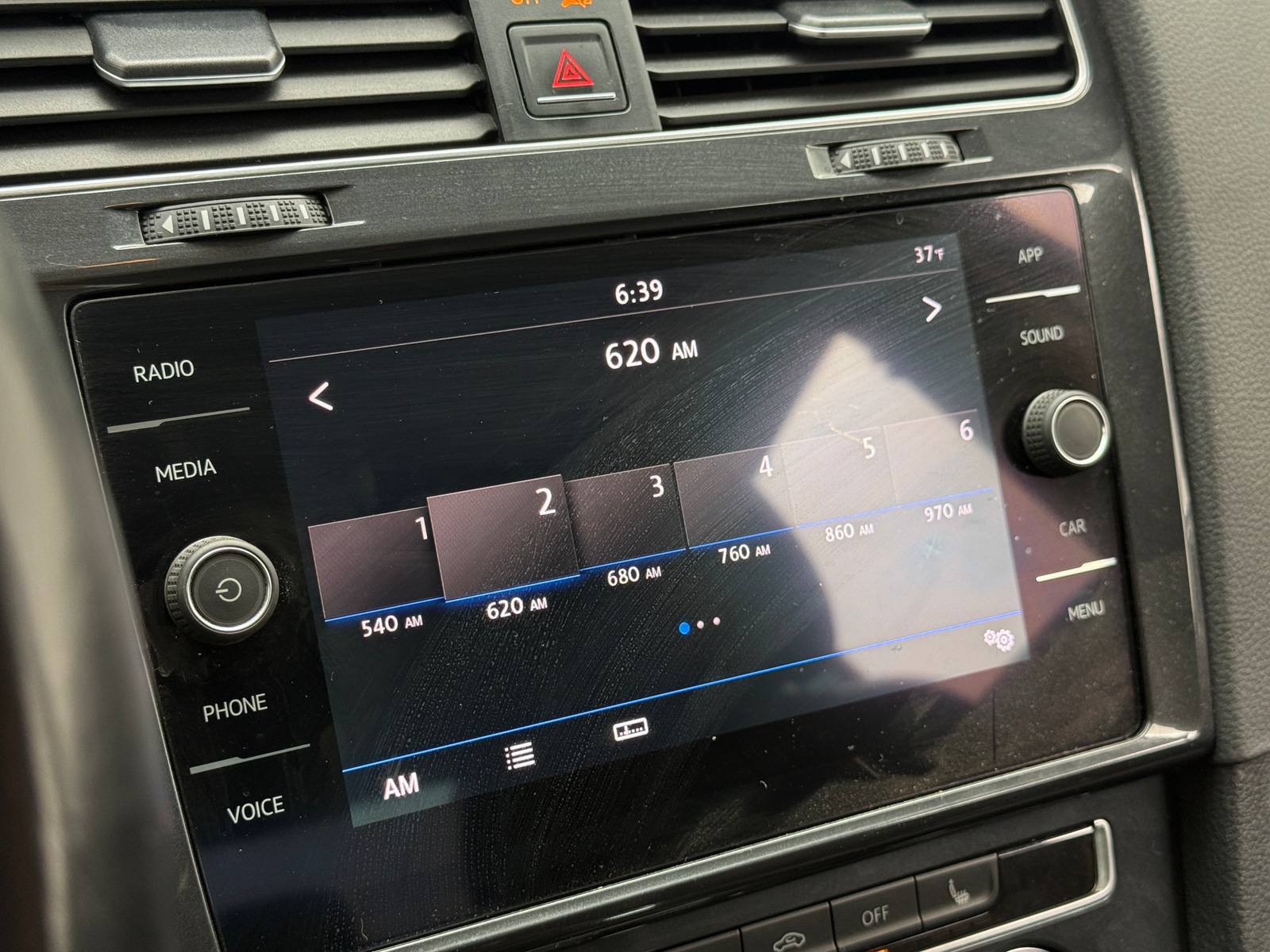 Thumbnail: 2018 Volkswagen Golf - 3