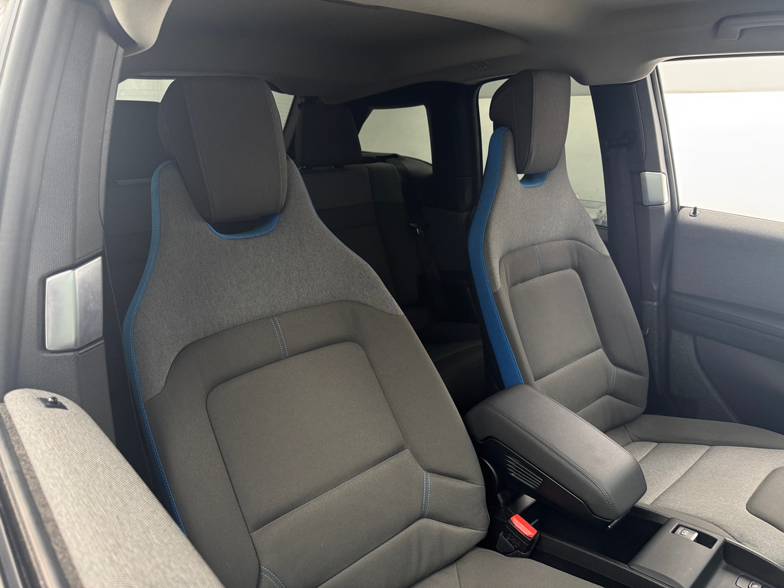 Thumbnail: 2018 BMW i3 - 2