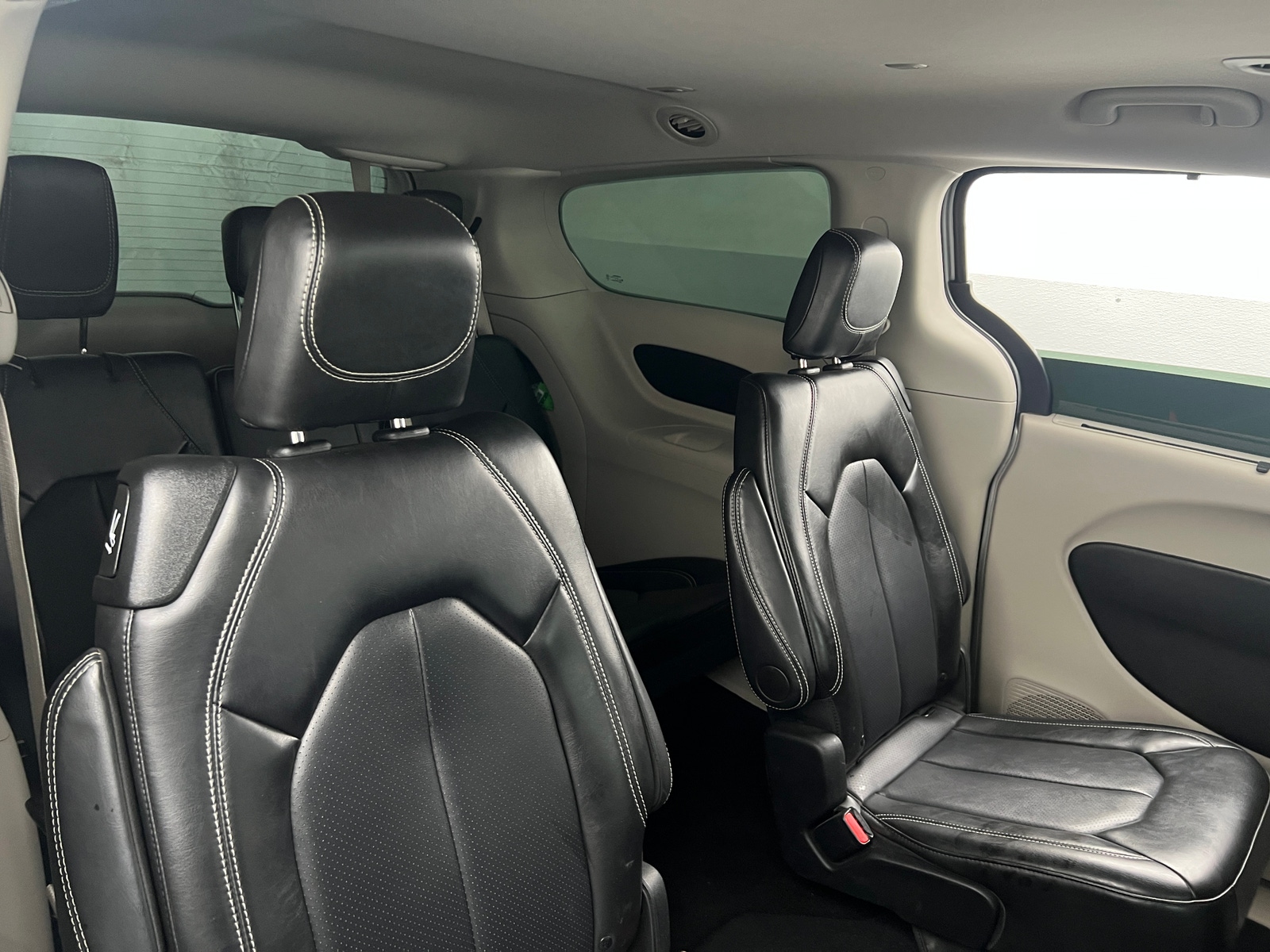 Thumbnail: 2024 Chrysler Pacifica - 5