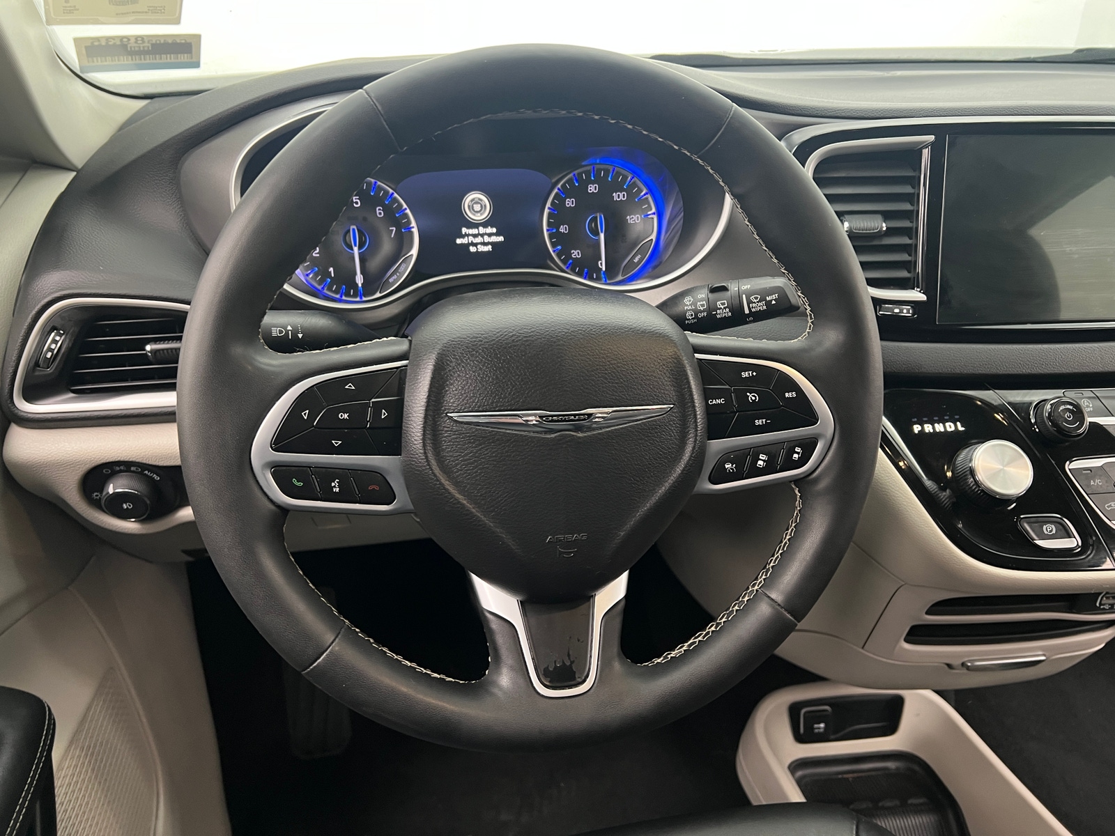 Thumbnail: 2024 Chrysler Pacifica - 4