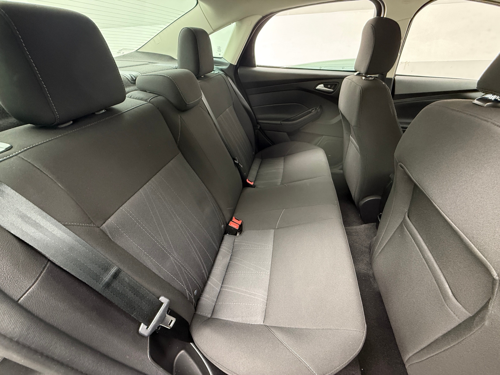 Thumbnail: 2016 Ford Focus - 6