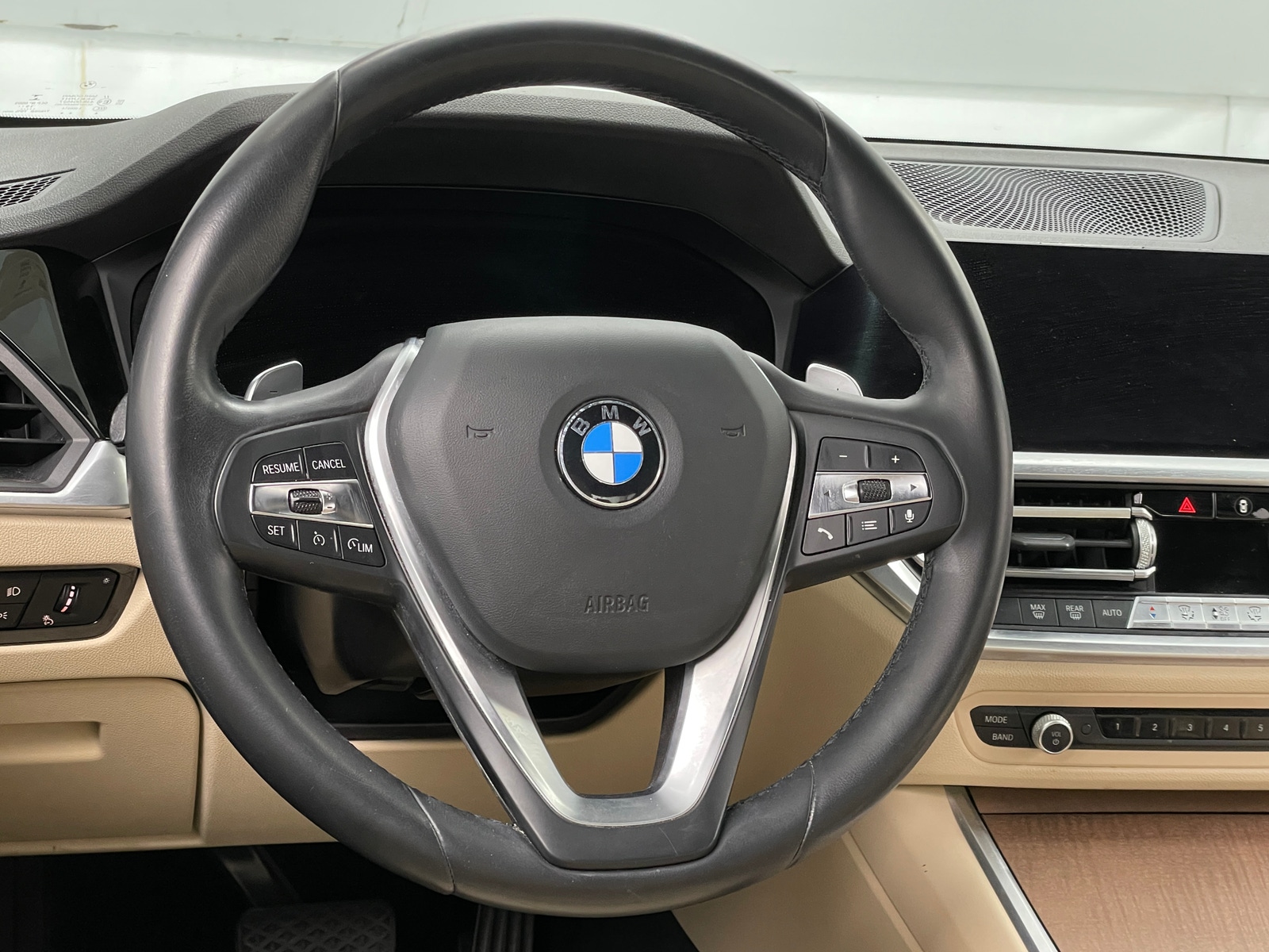 Thumbnail: 2020 BMW 3 Series - 4