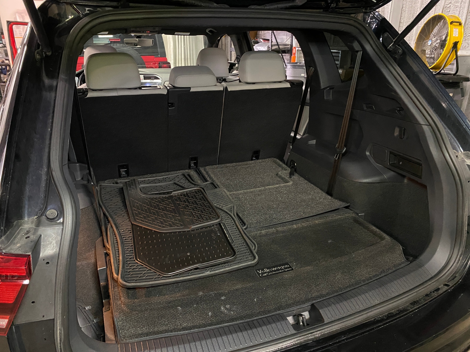 Thumbnail: 2020 Volkswagen Tiguan - 6