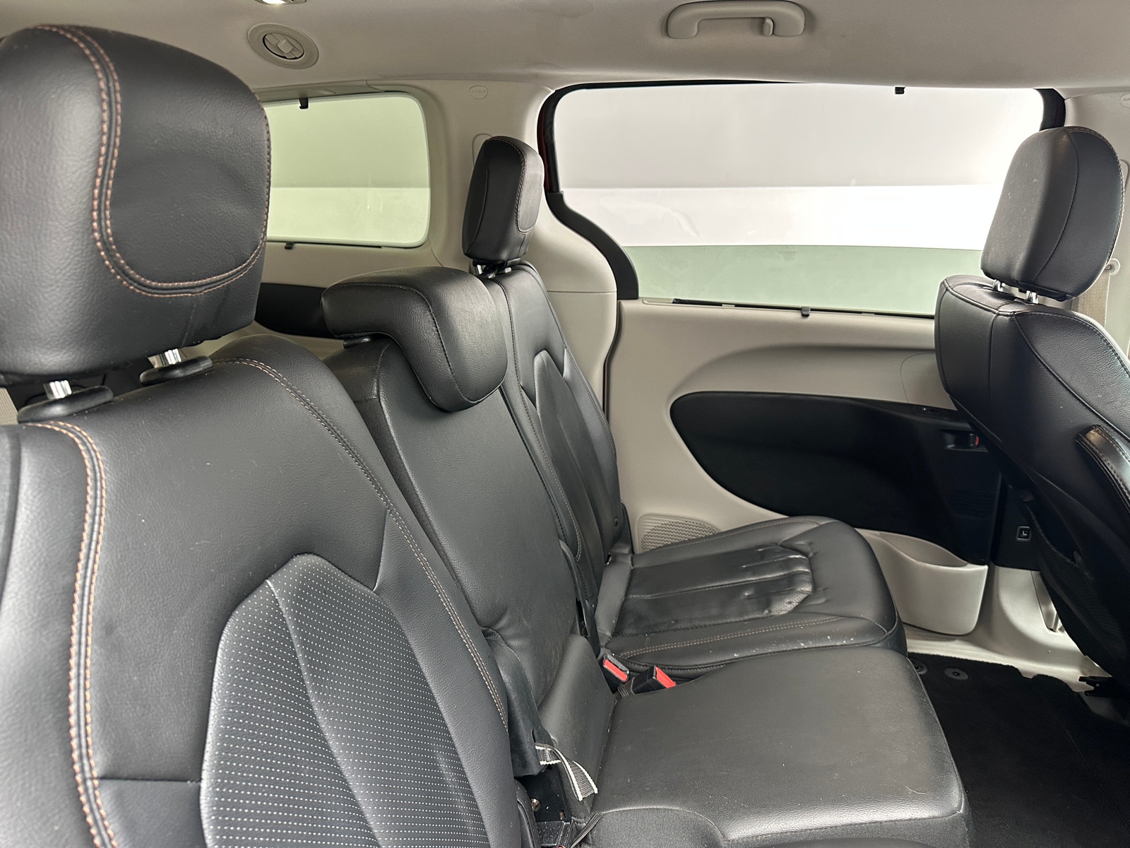 Thumbnail: 2019 Chrysler Pacifica - 5