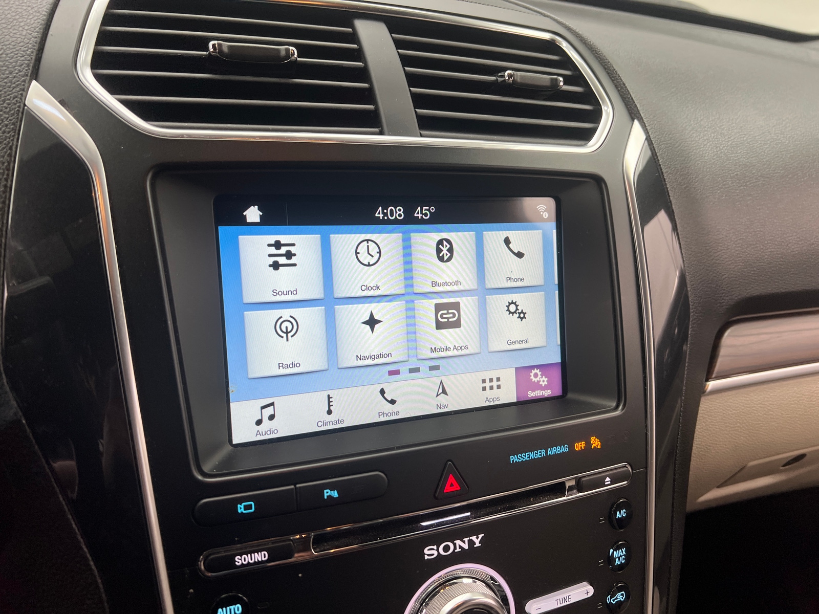 Thumbnail: 2018 Ford Explorer - 3