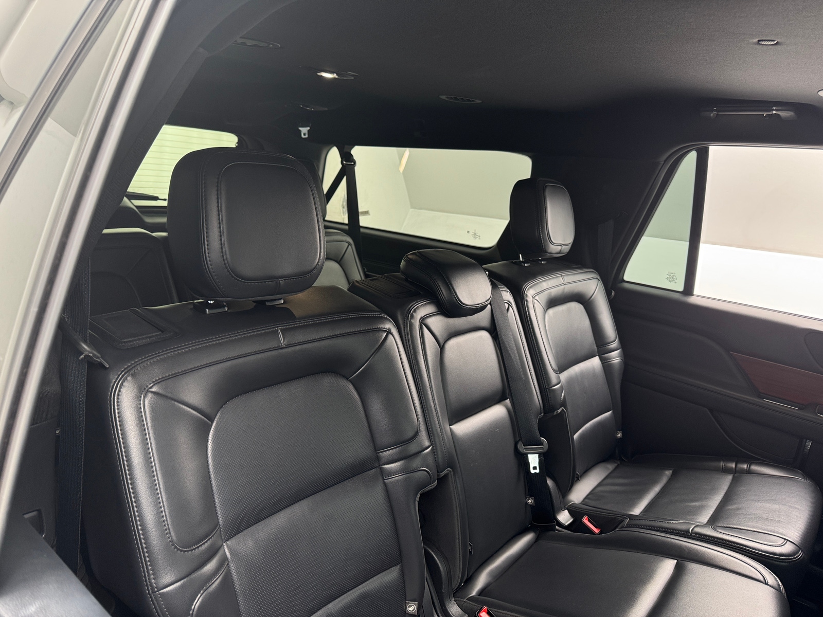 Thumbnail: 2024 Lincoln Navigator L - 5