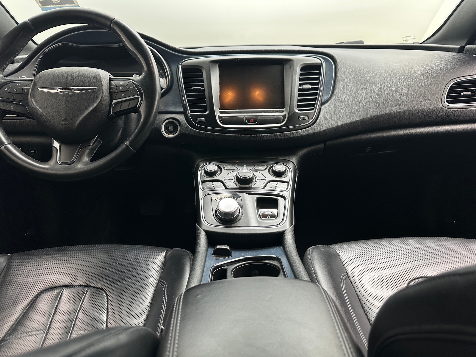 Thumbnail: 2015 Chrysler 200 - 2