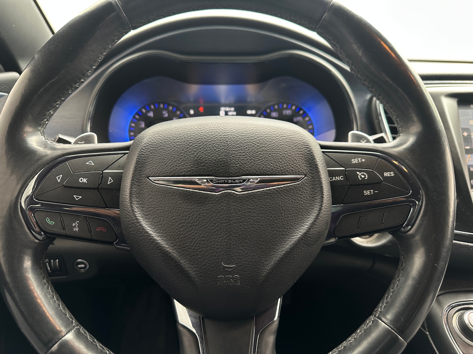 Thumbnail: 2015 Chrysler 200 - 4