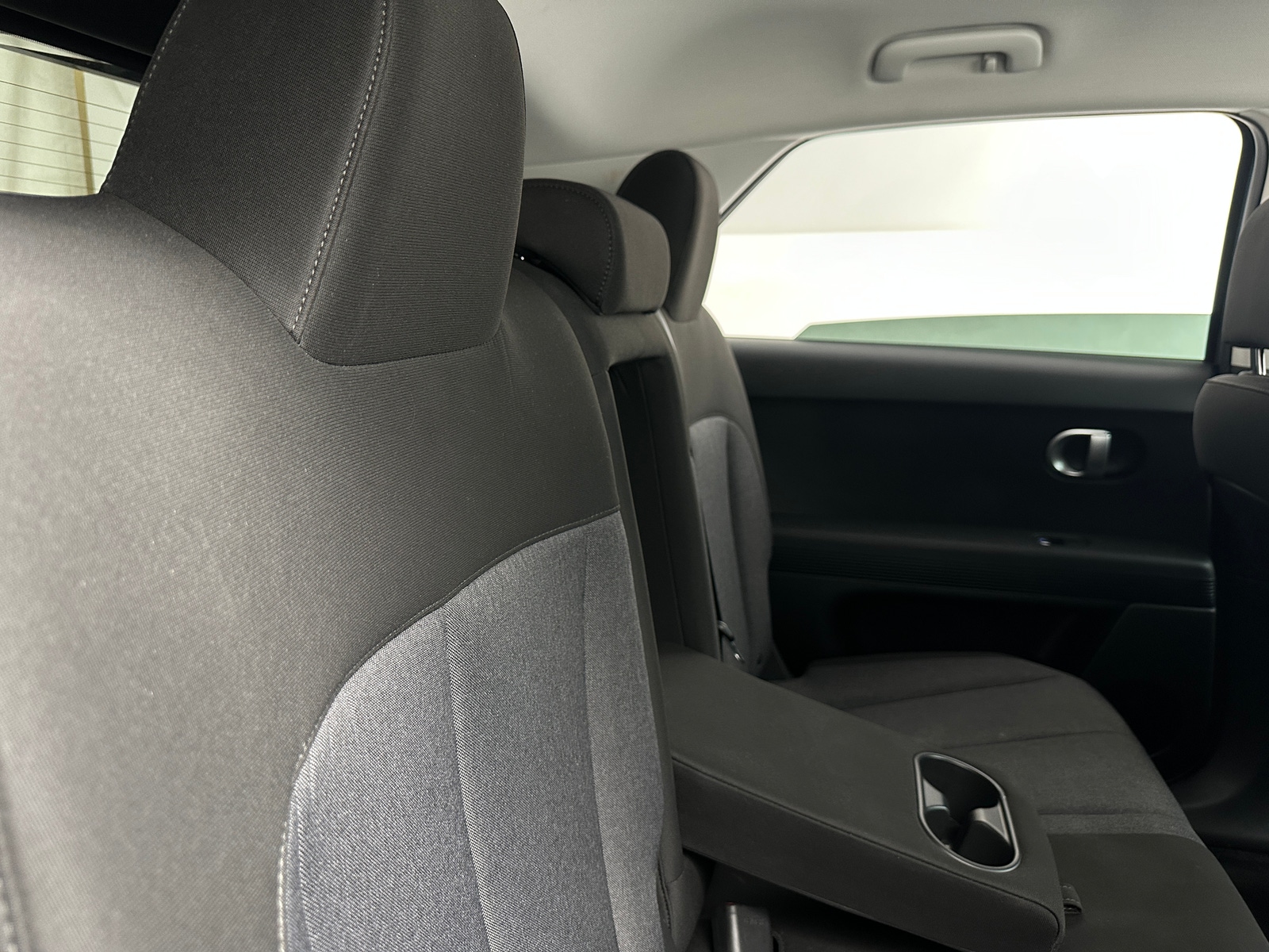 Thumbnail: 2022 Hyundai Ioniq 5 - 6