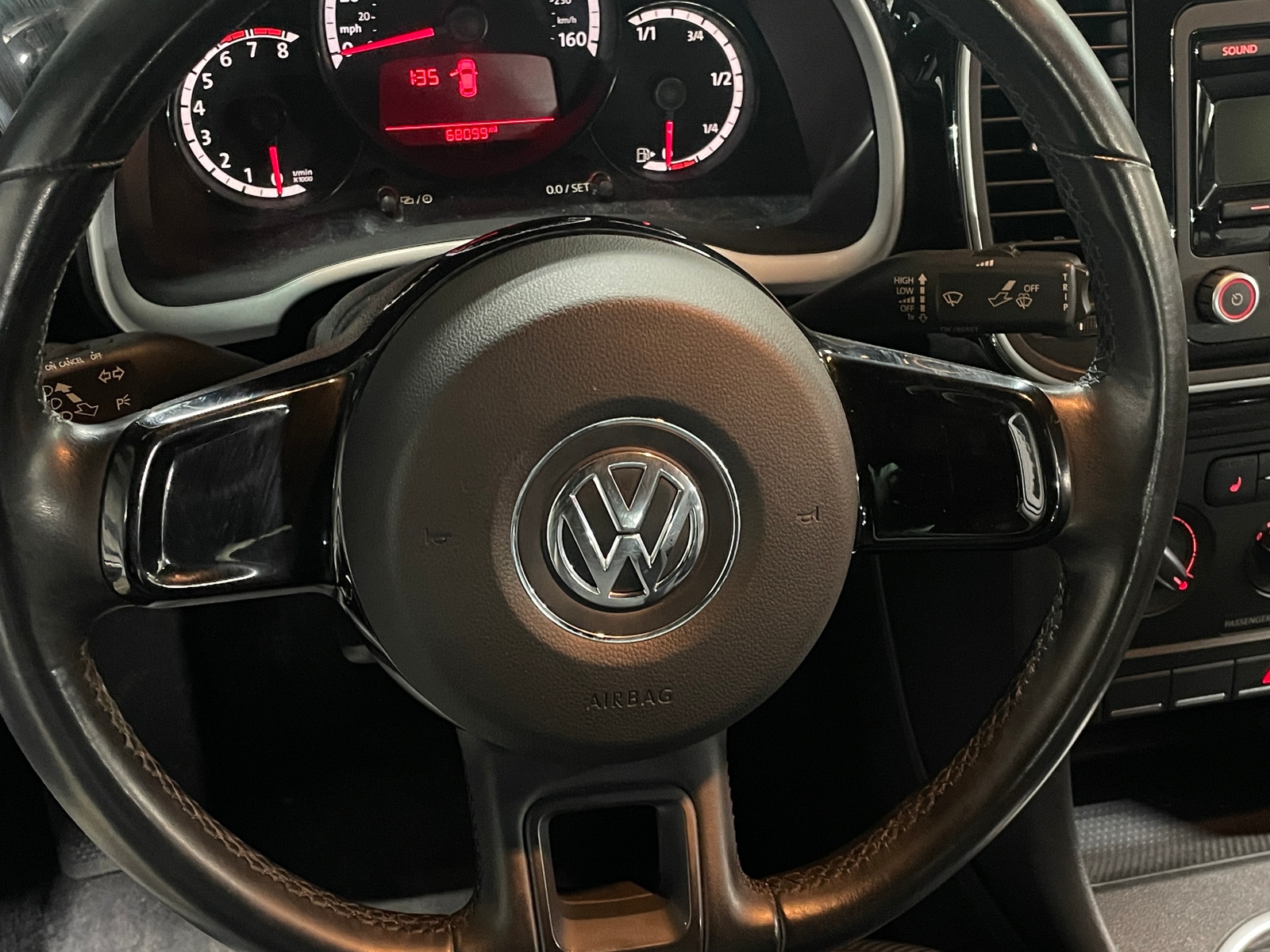 Thumbnail: 2013 Volkswagen Beetle - 4