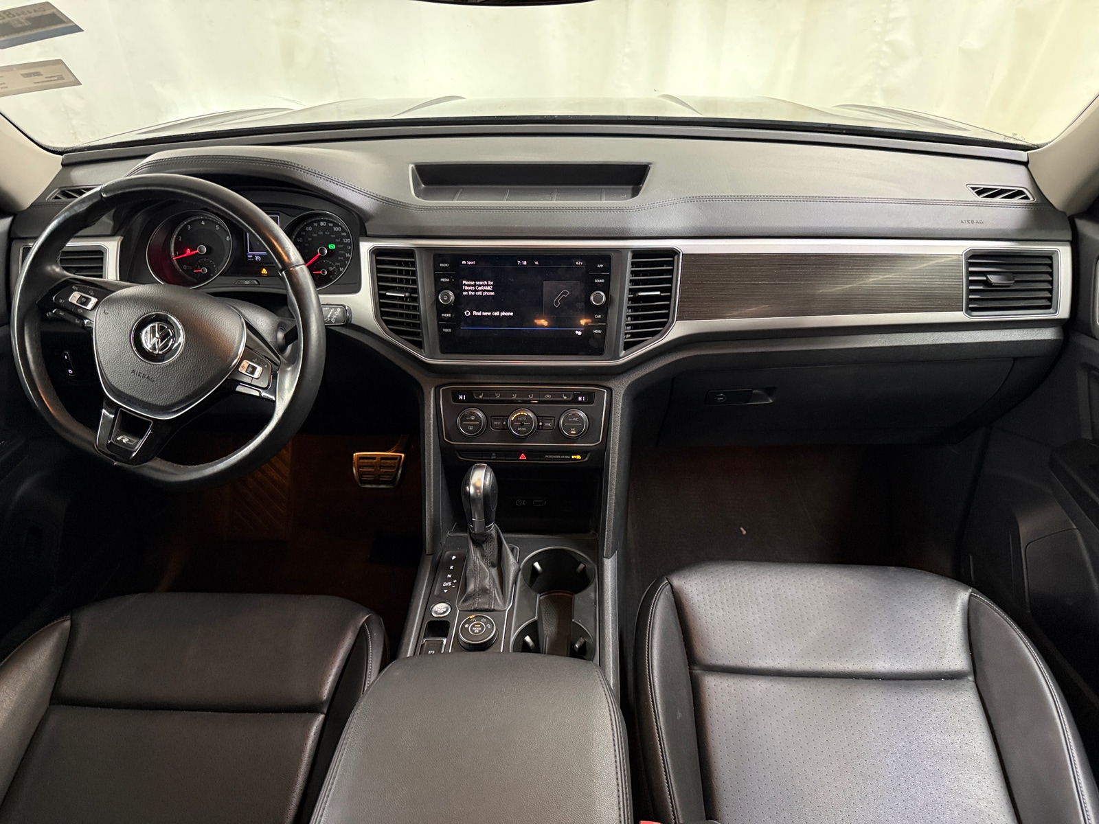 Thumbnail: 2019 Volkswagen Atlas - 2