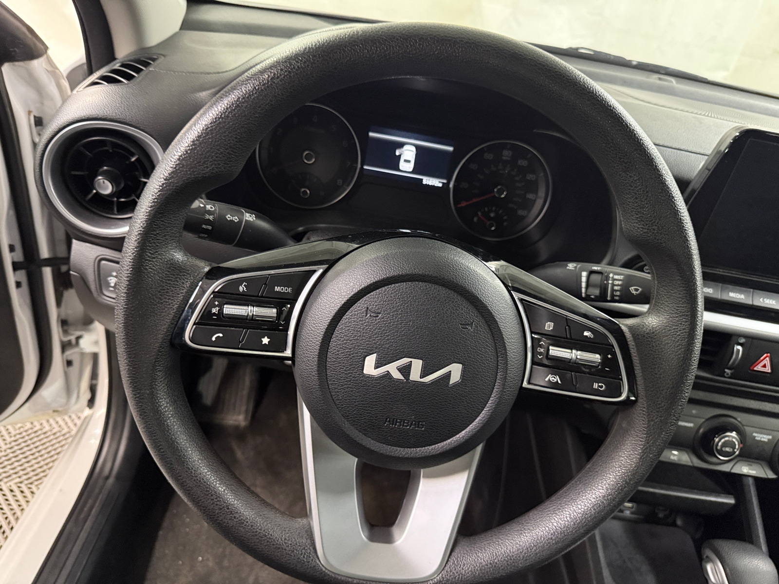 Thumbnail: 2024 Kia Forte - 5