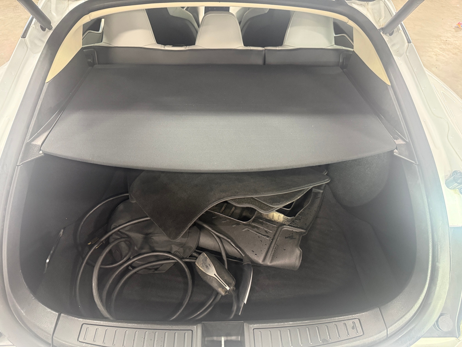 Thumbnail: 2014 Tesla Model S - 6