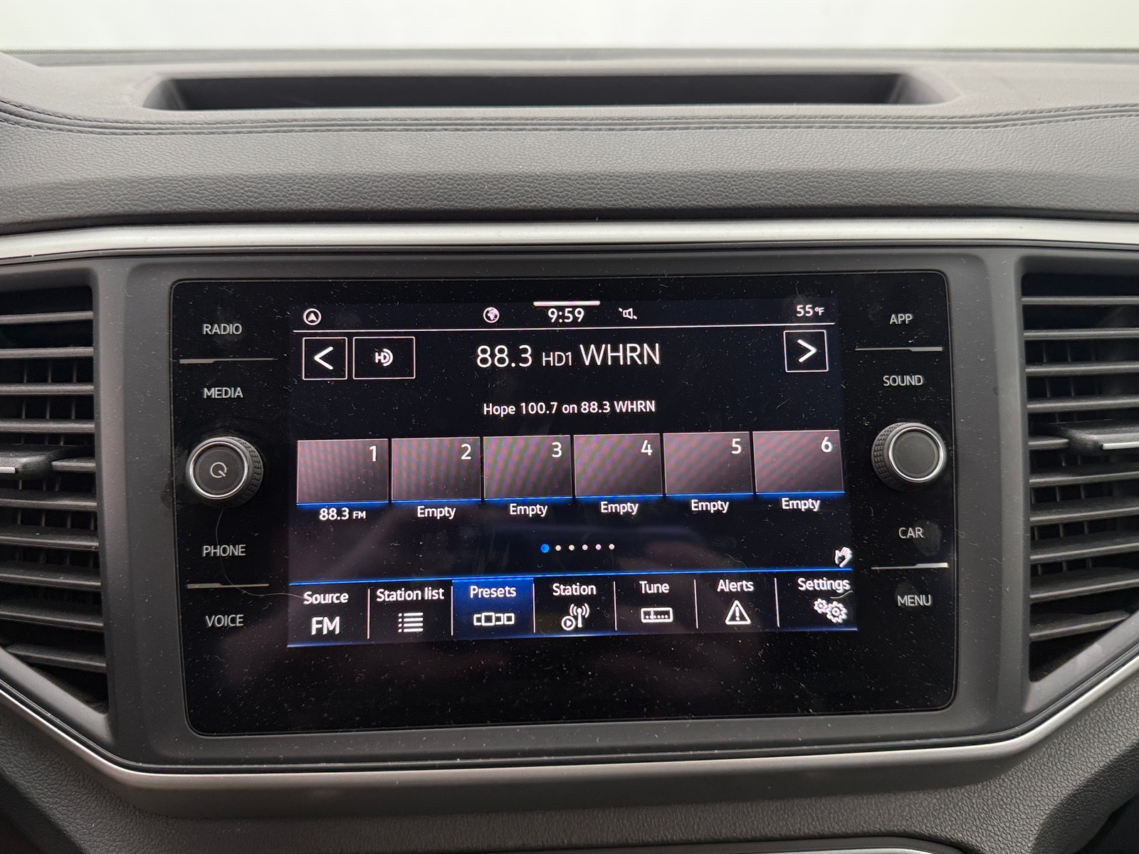 Thumbnail: 2021 Volkswagen Atlas - 3