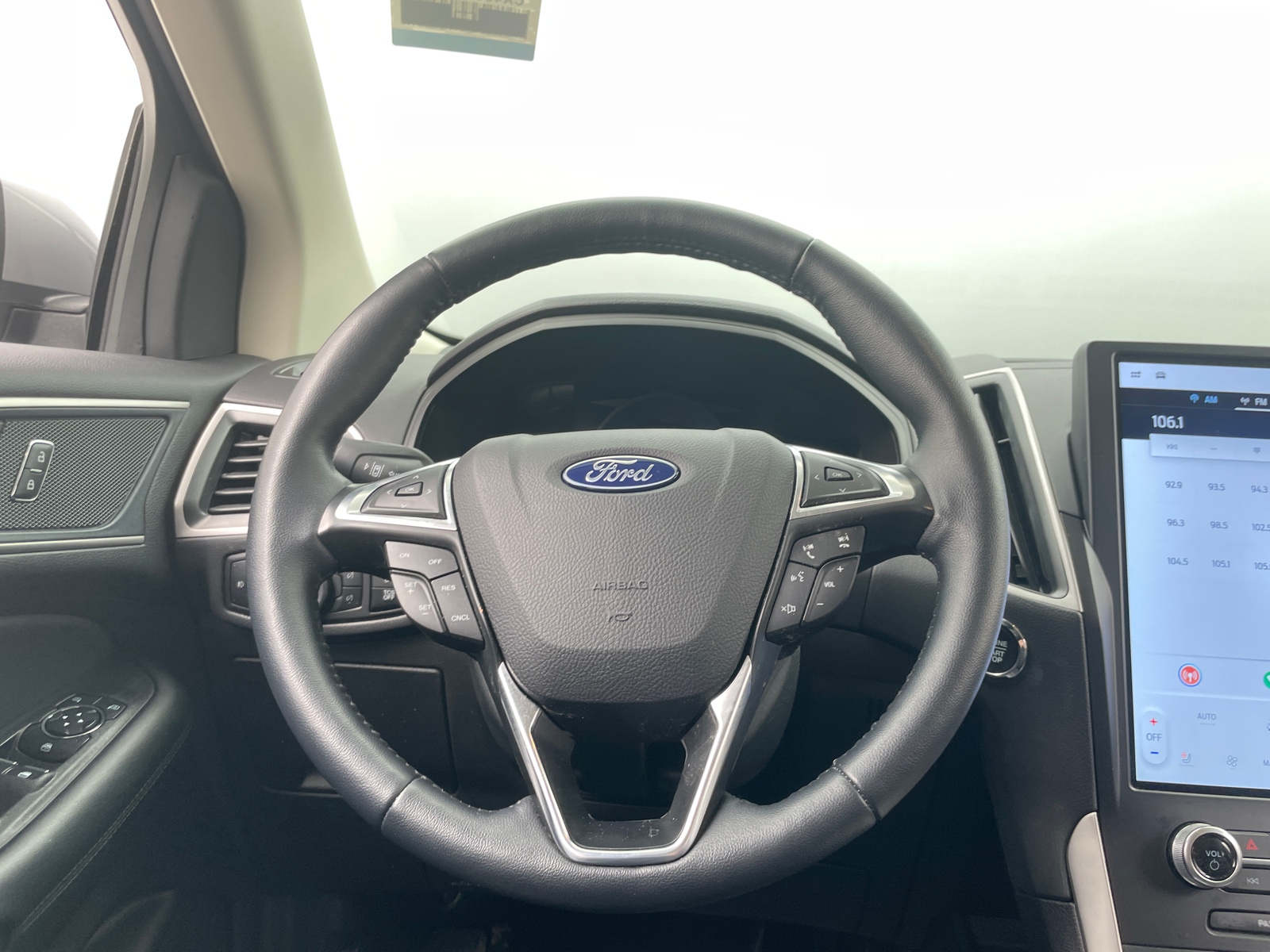 Thumbnail: 2024 Ford Edge - 4