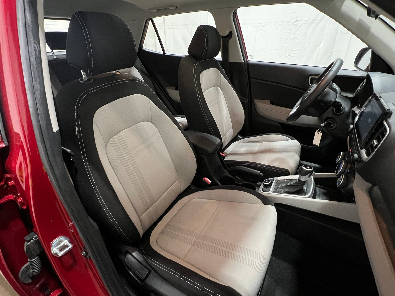 Thumbnail: 2022 Hyundai Venue - 2